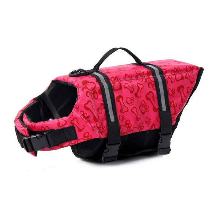 Life jacket for dogs - keeping the pet safe in the water