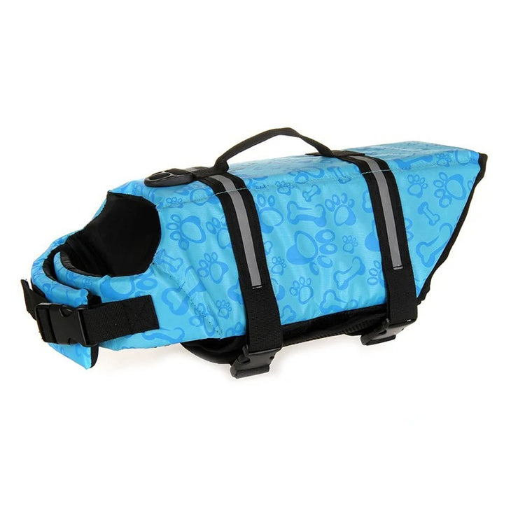 Life jacket for dogs - keeping the pet safe in the water